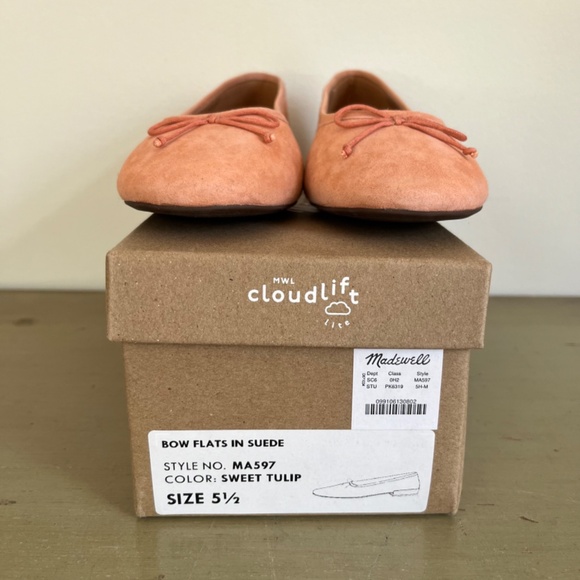 Madewell | The Adelle Ballet Flat in Suede - Picture 5 of 9